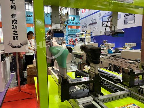 RFID讀寫器(qi)技(ji)術助(zhu)力制鞋(xie)廠(chang)自(zi)動化(hua)升(sheng)級 全(quan)流程(cheng)識(shi)別與生(sheng)產(chan)效(xiao)率提升(sheng)